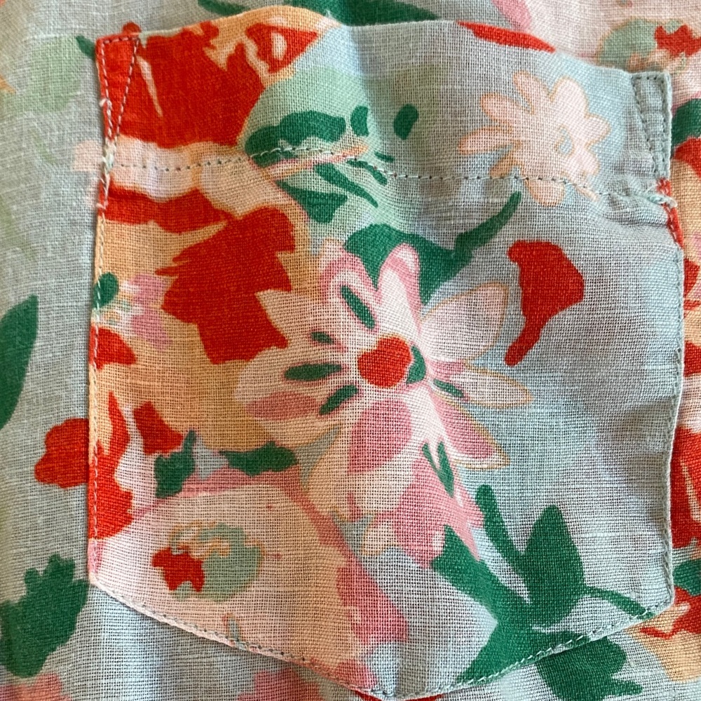 J.Crew Red & Green Floral Button-Up Shirt – Size Sale - Picture 4 of 9